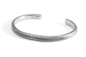 #048 - Men's Bangle hand engraved pattern