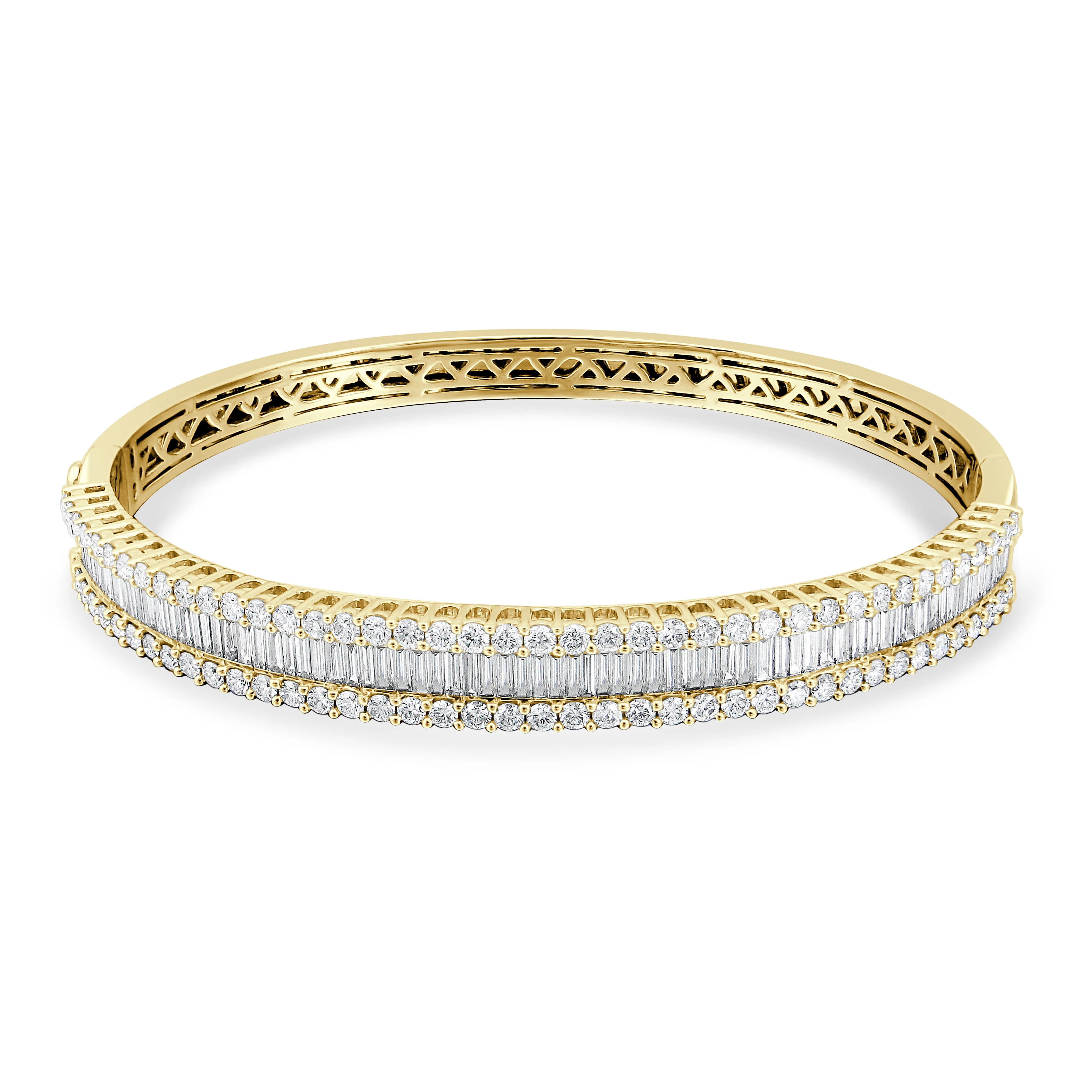 18K gold Baguette & Round Diamond Bangle - 3.58ct