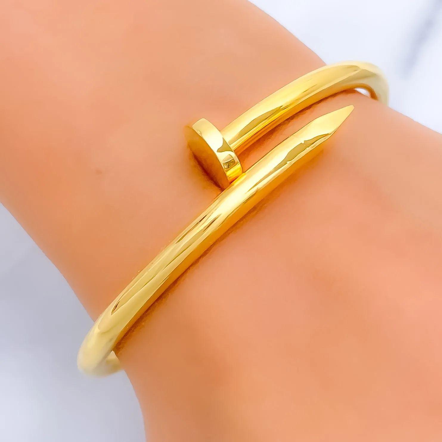 Attractive 21K Gold Thick Nail Bangle Bracelet