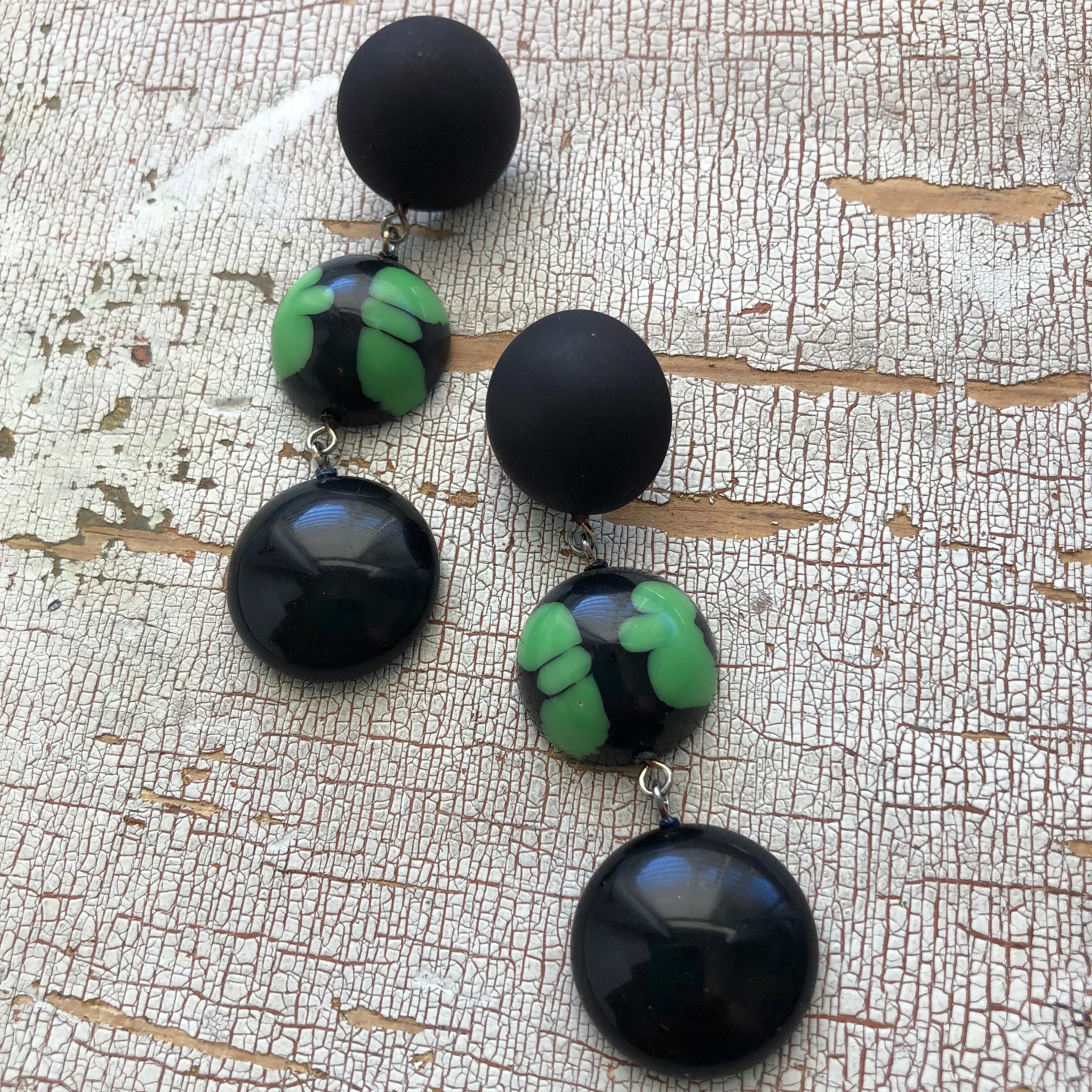 Black & Kelly Green Batik Tri Dot Drop Earrings