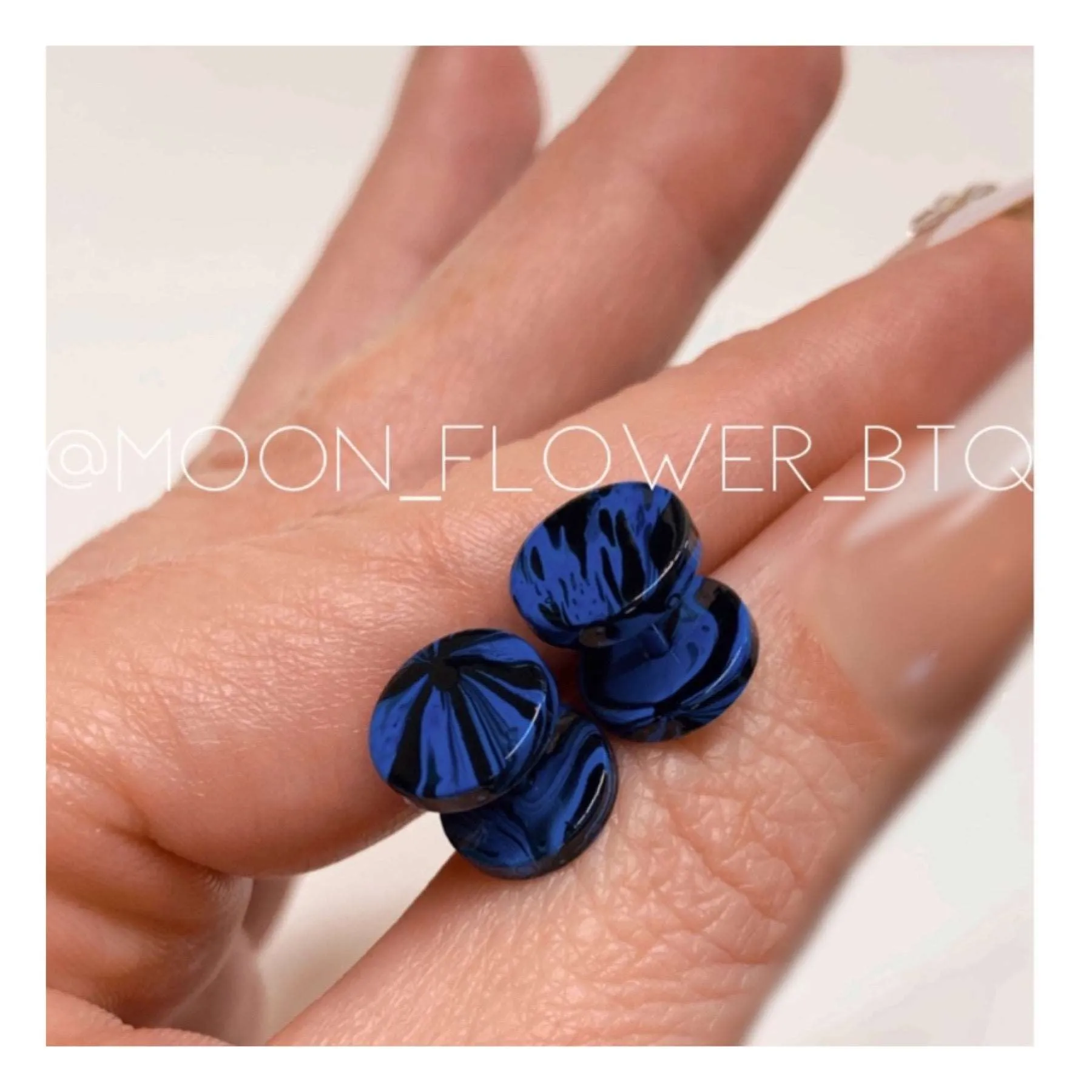 Blue & Black Marble Flat Barbell Earrings