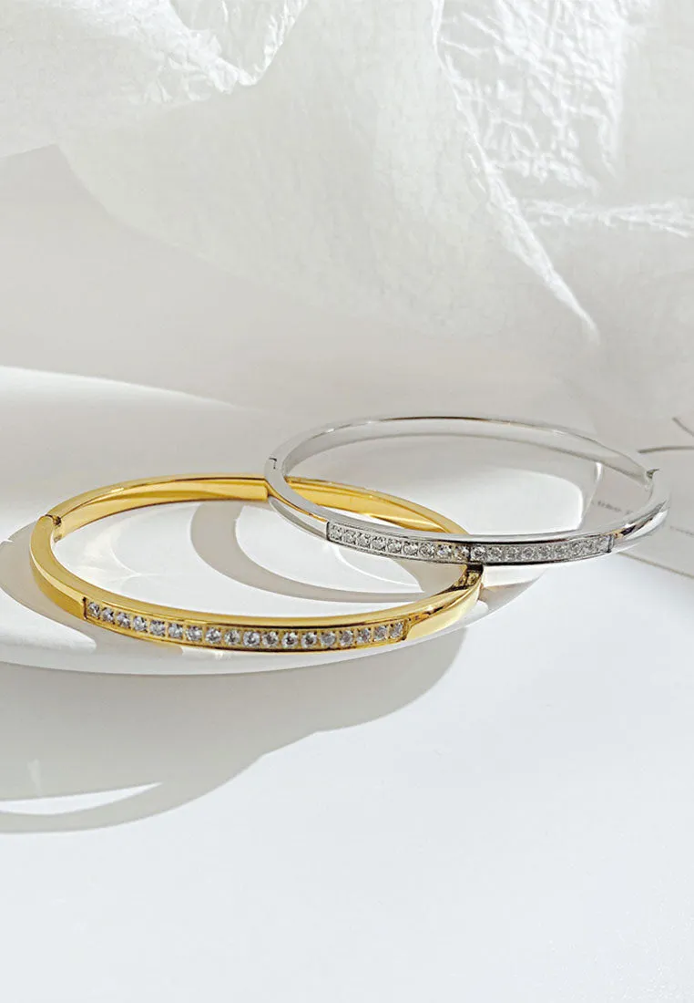 Brynn Cubic Zirconia Rows on Closed Hinged Bangle in Gold