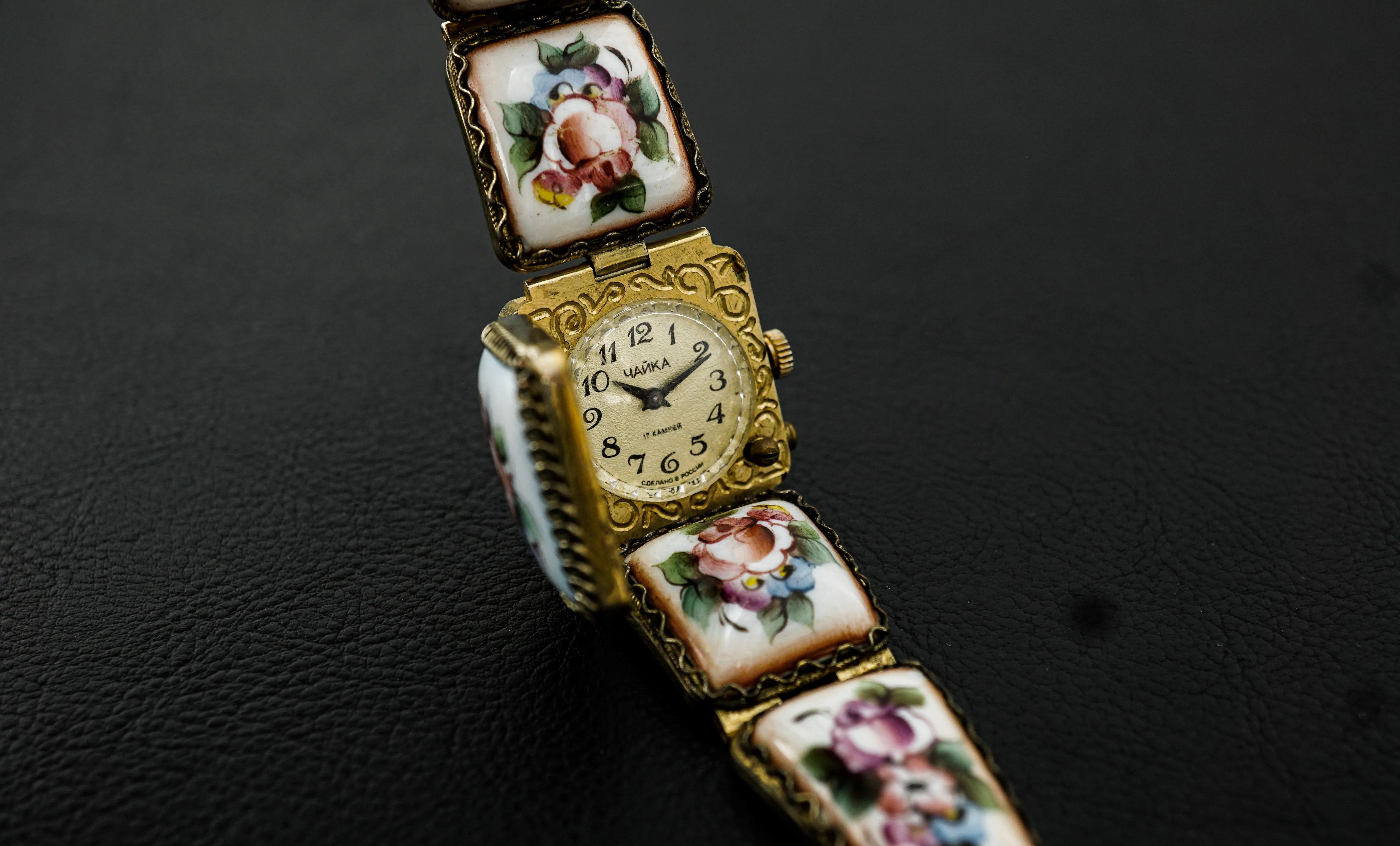 Chaika 1601.A Soviet vintage ladies wristwatch Enamel bracelet