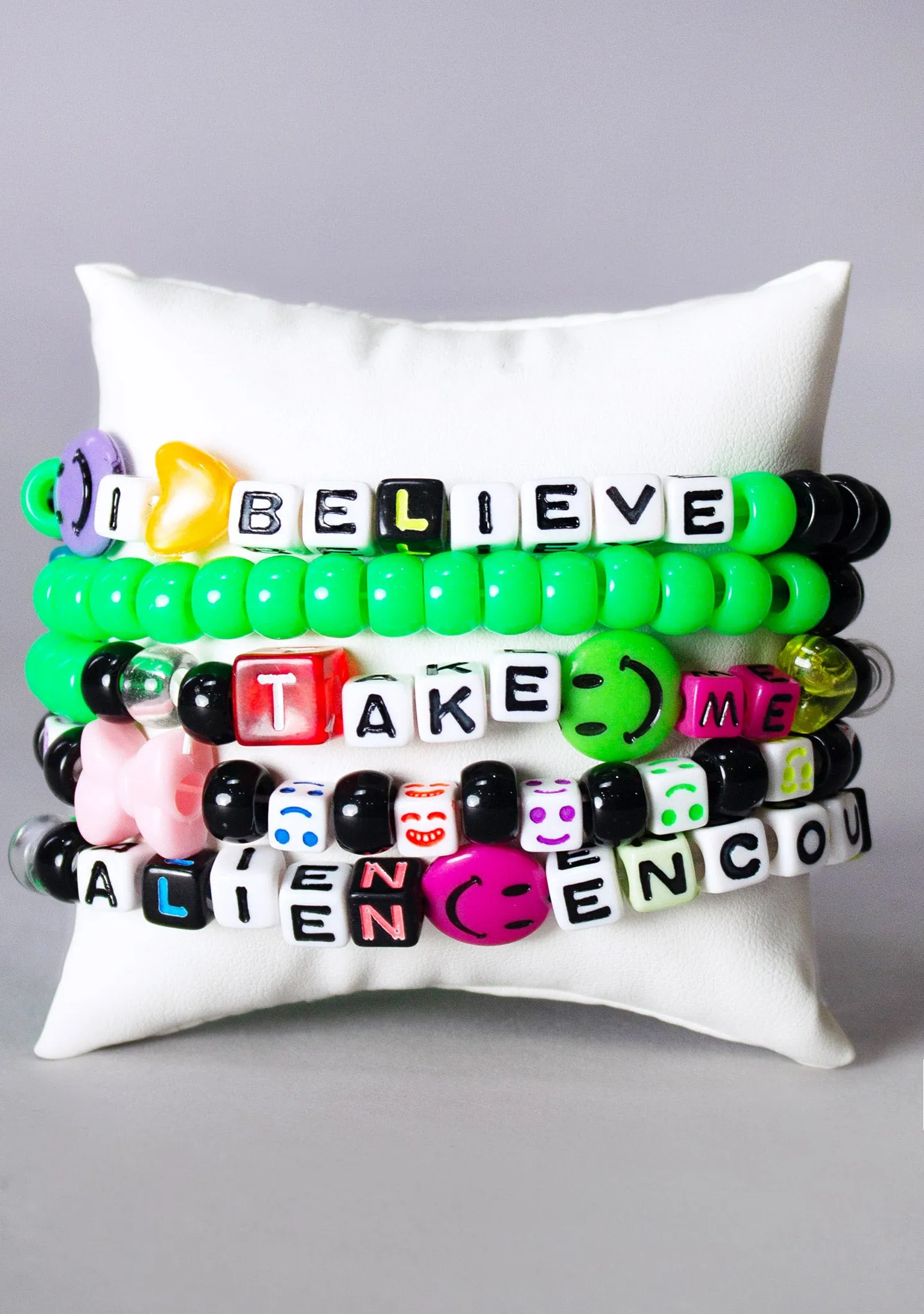 Close Encounter UV Reactive 5PC Stacked Rave Kandi Bracelet