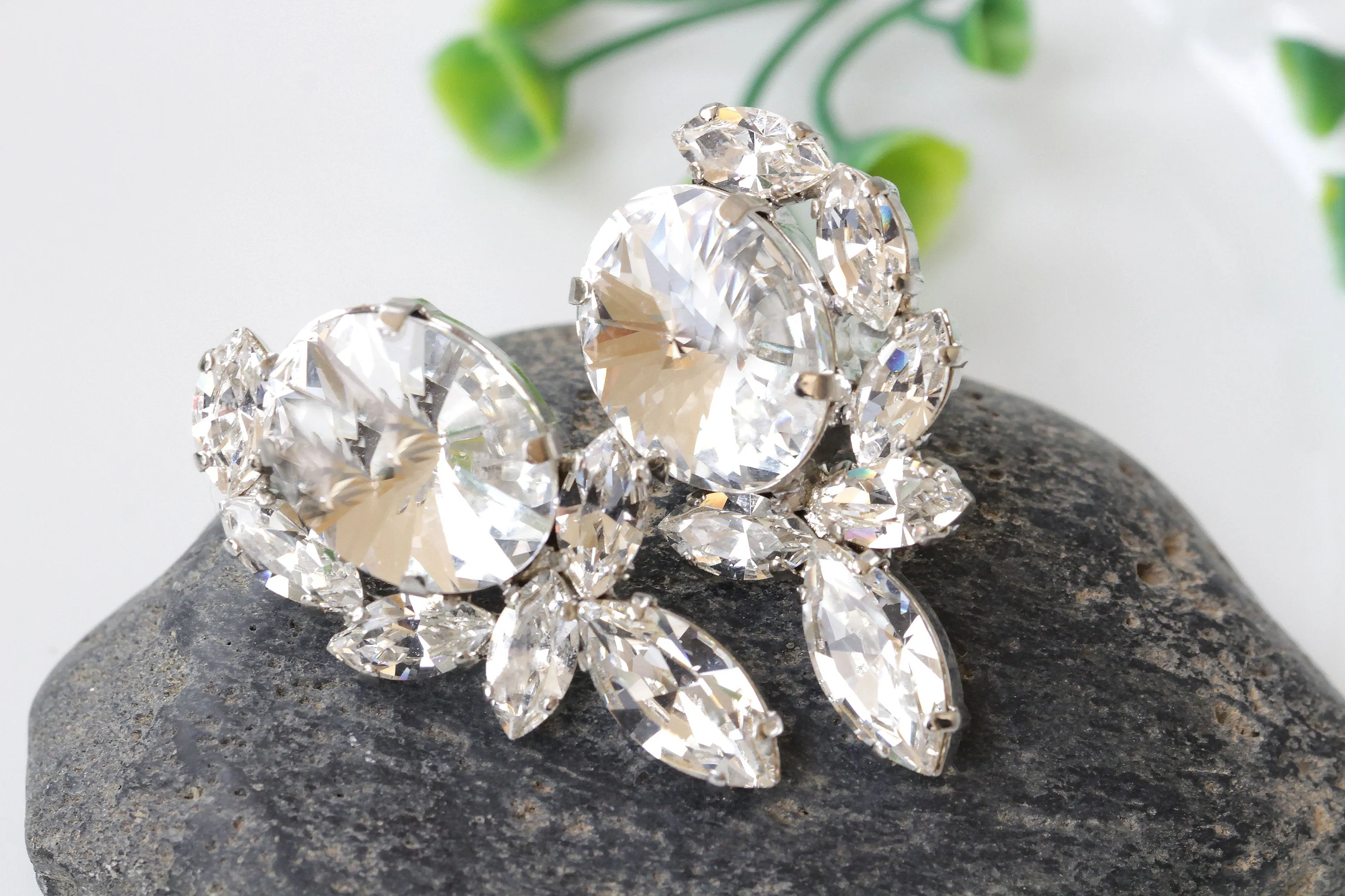 CRYSTAL BRIDAL CLUSTERS