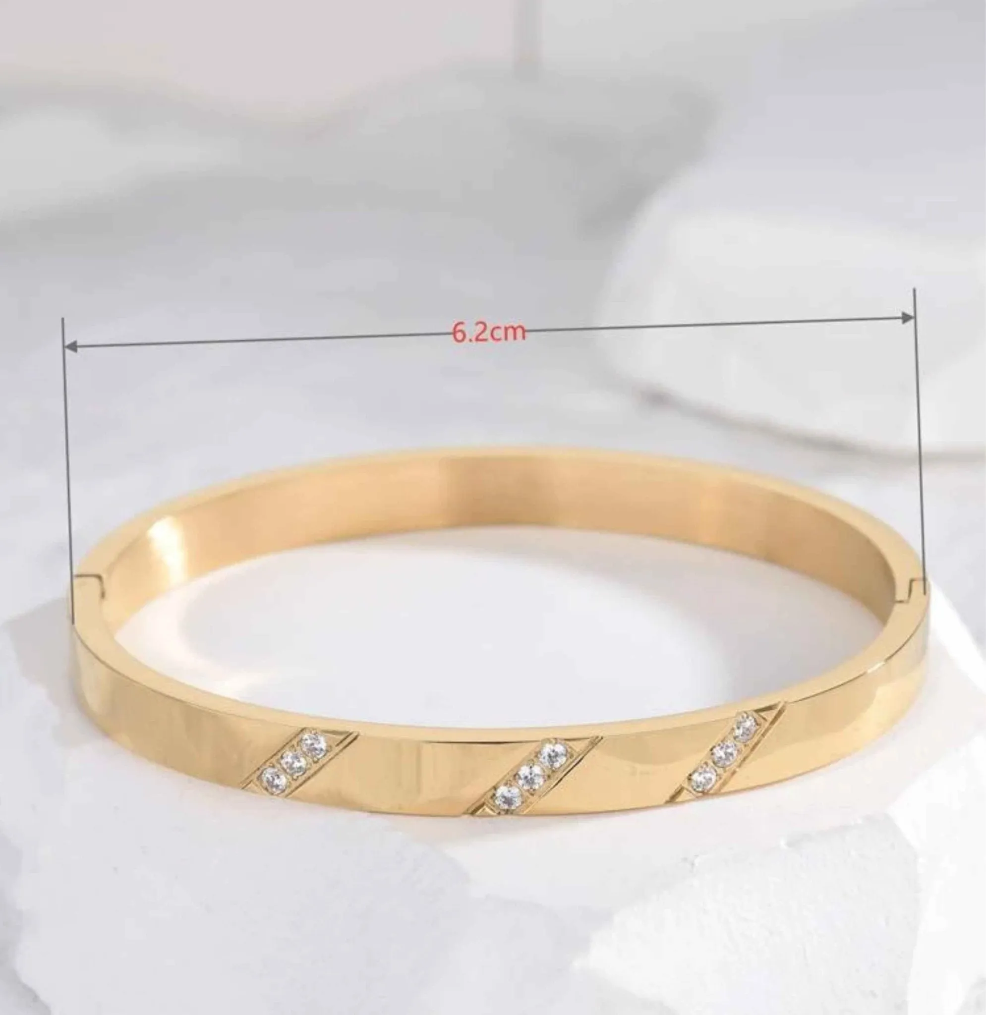 Dainty Gold plated bracelet