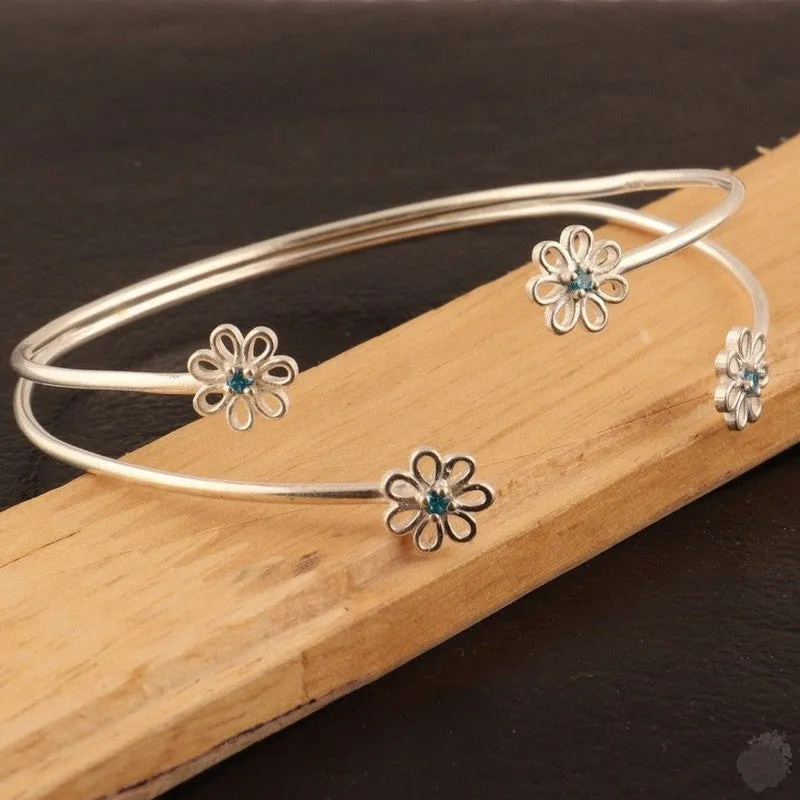 Emerald or a Blue Topaz Four Daisies Bangle - Sterling Silver