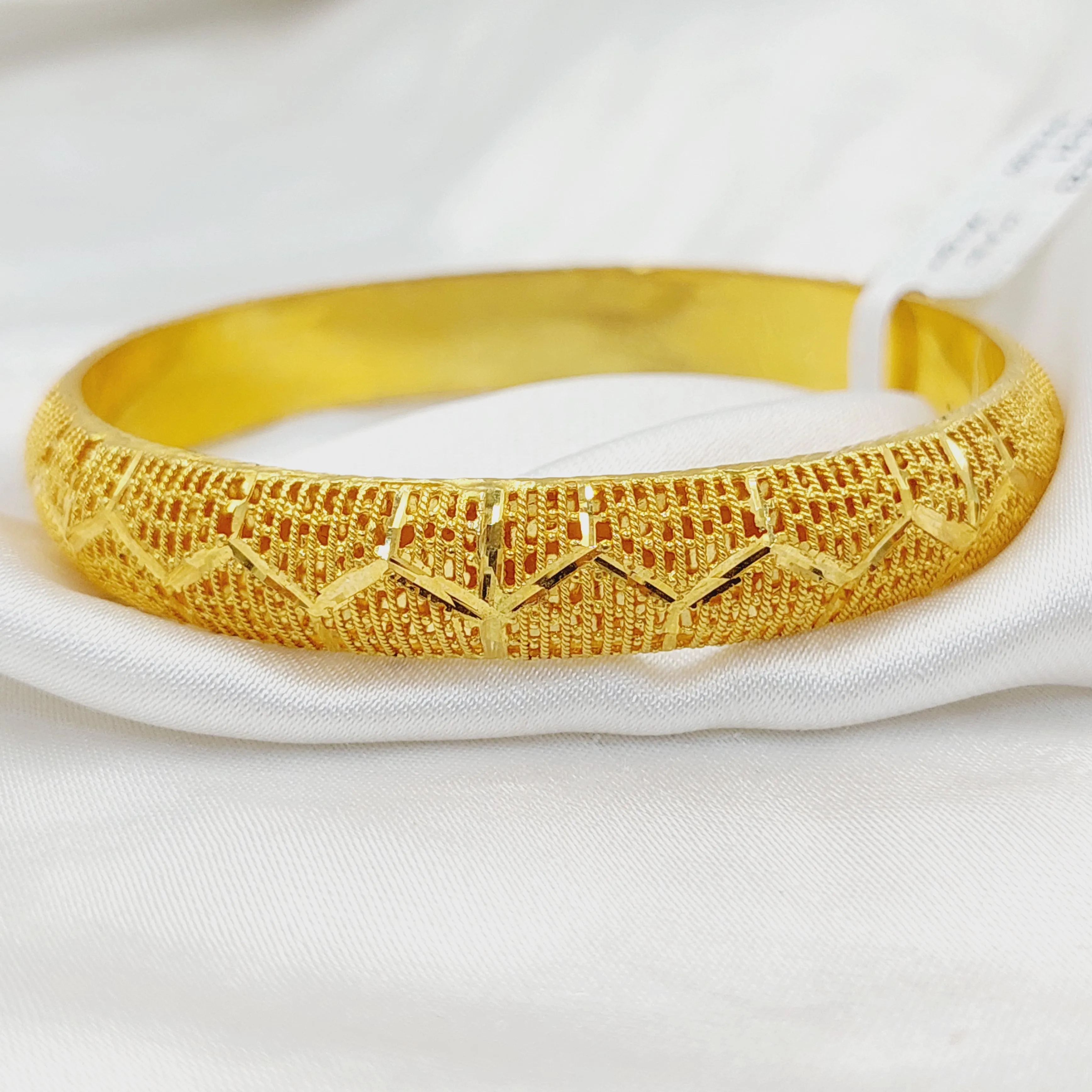 Engraved Emirati Bangle