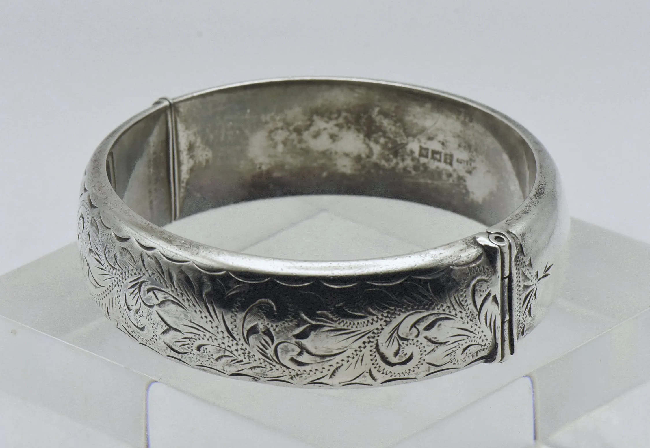 Harrod's - Vintage 1960s English Sterling Silver Wide Hinged Bangle