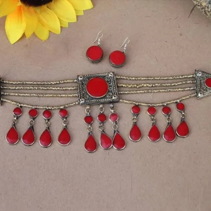 Kuchi Choker With Stones and Earrings Jewelry Set