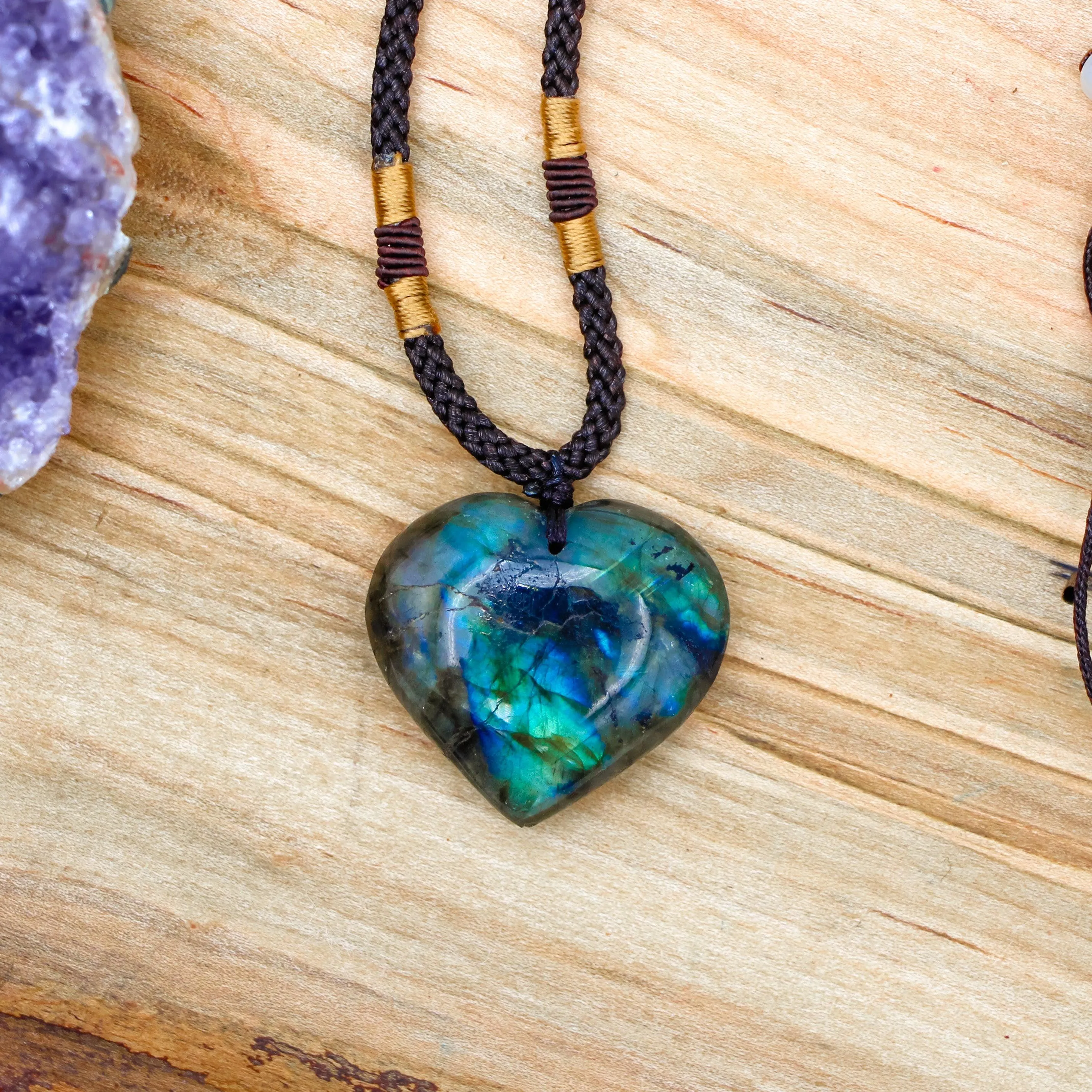 Labradorite Dragon's Heart Necklace – Mystical Healing and Mental Clarity