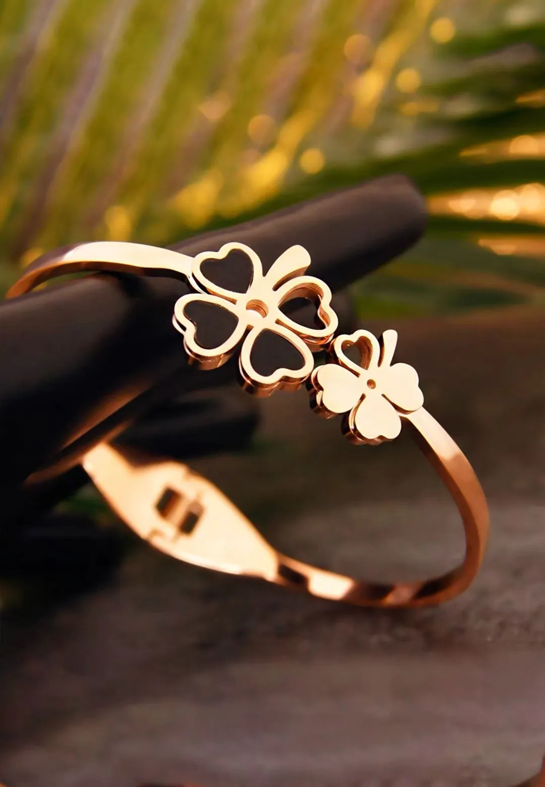 Liliane Clover Leaf Flower Cuff Bangle in Rose Gold