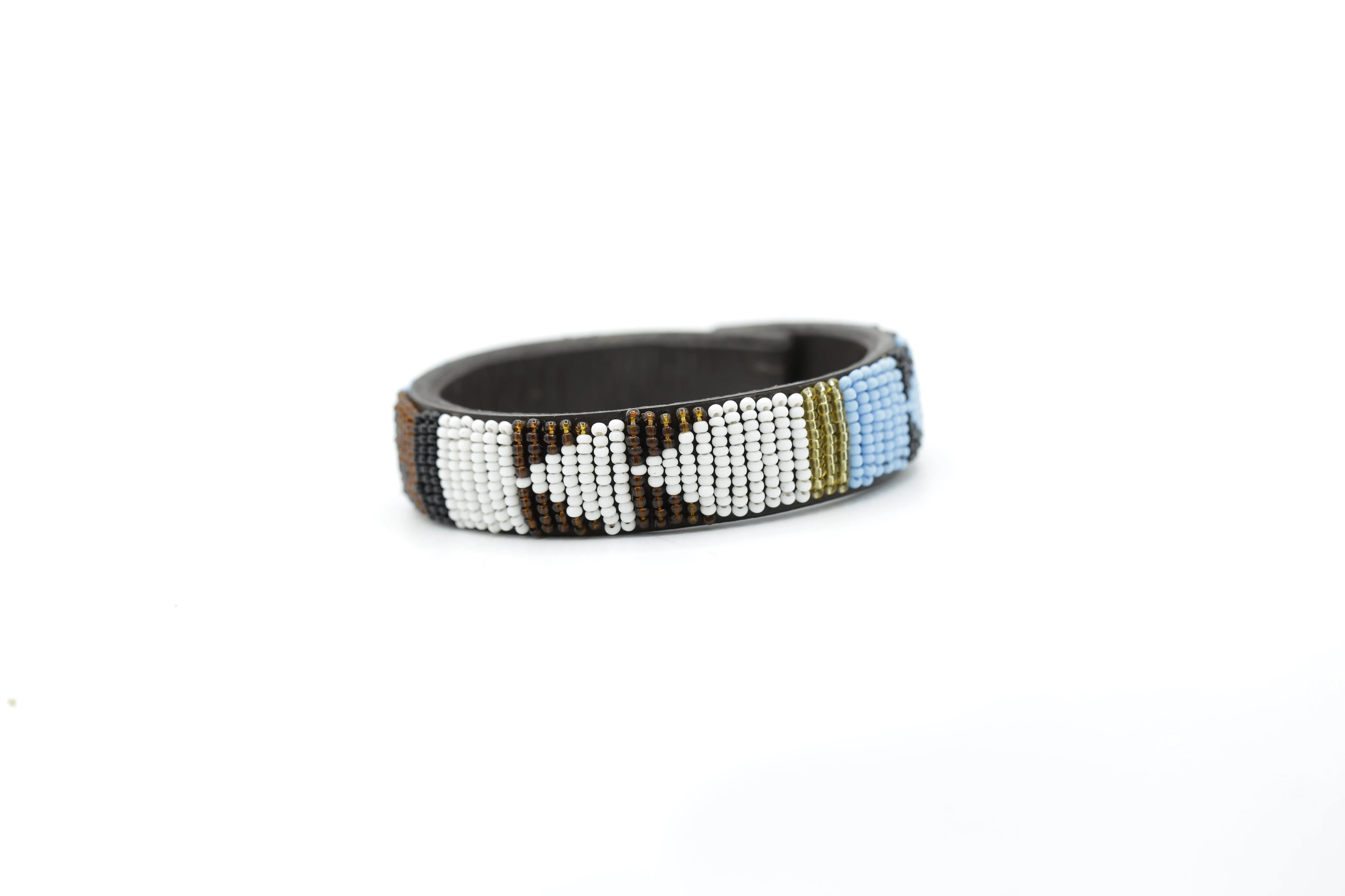 Maaai Beaded Bracelet 68 - Press Button