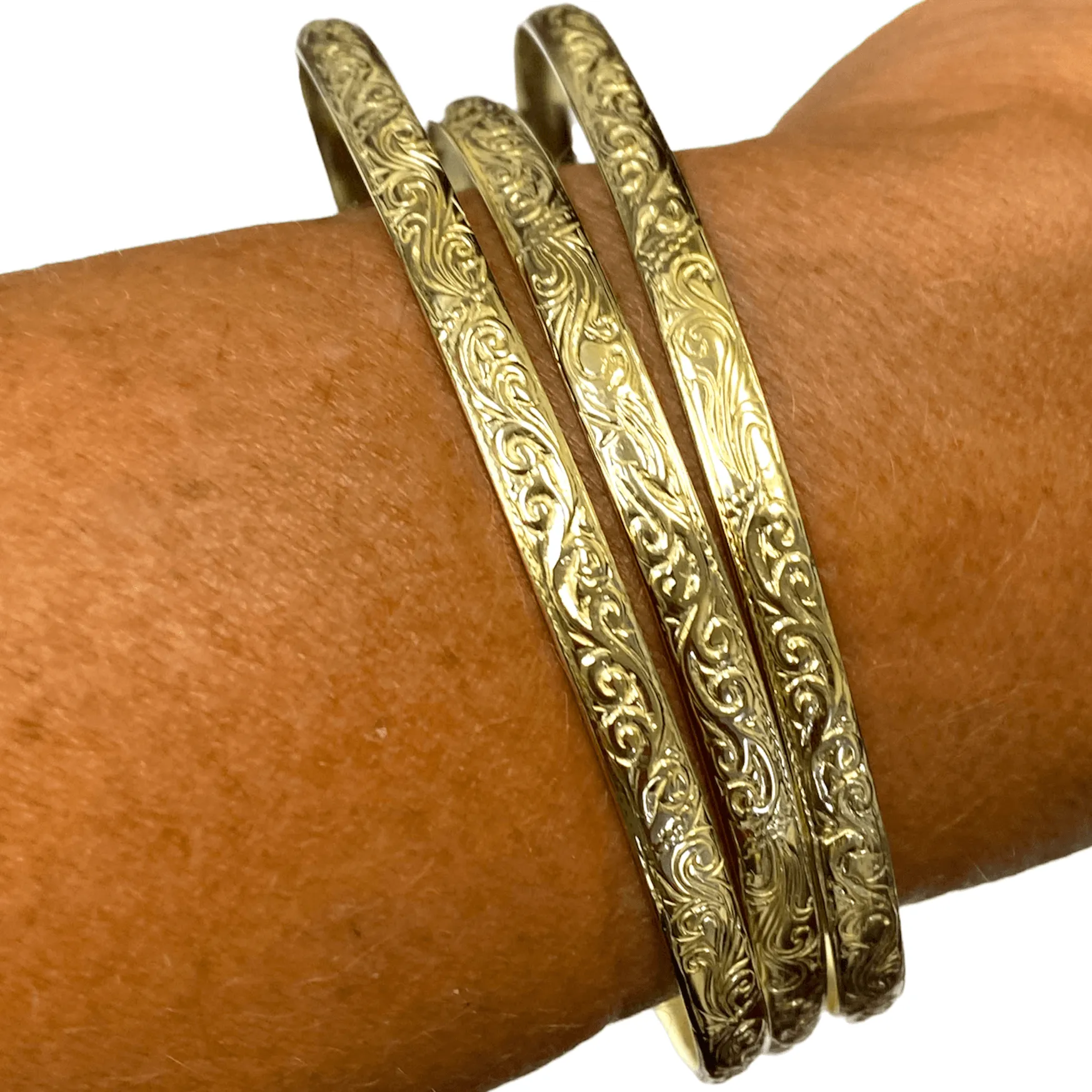 Moroccan style bangle bracelet 14K