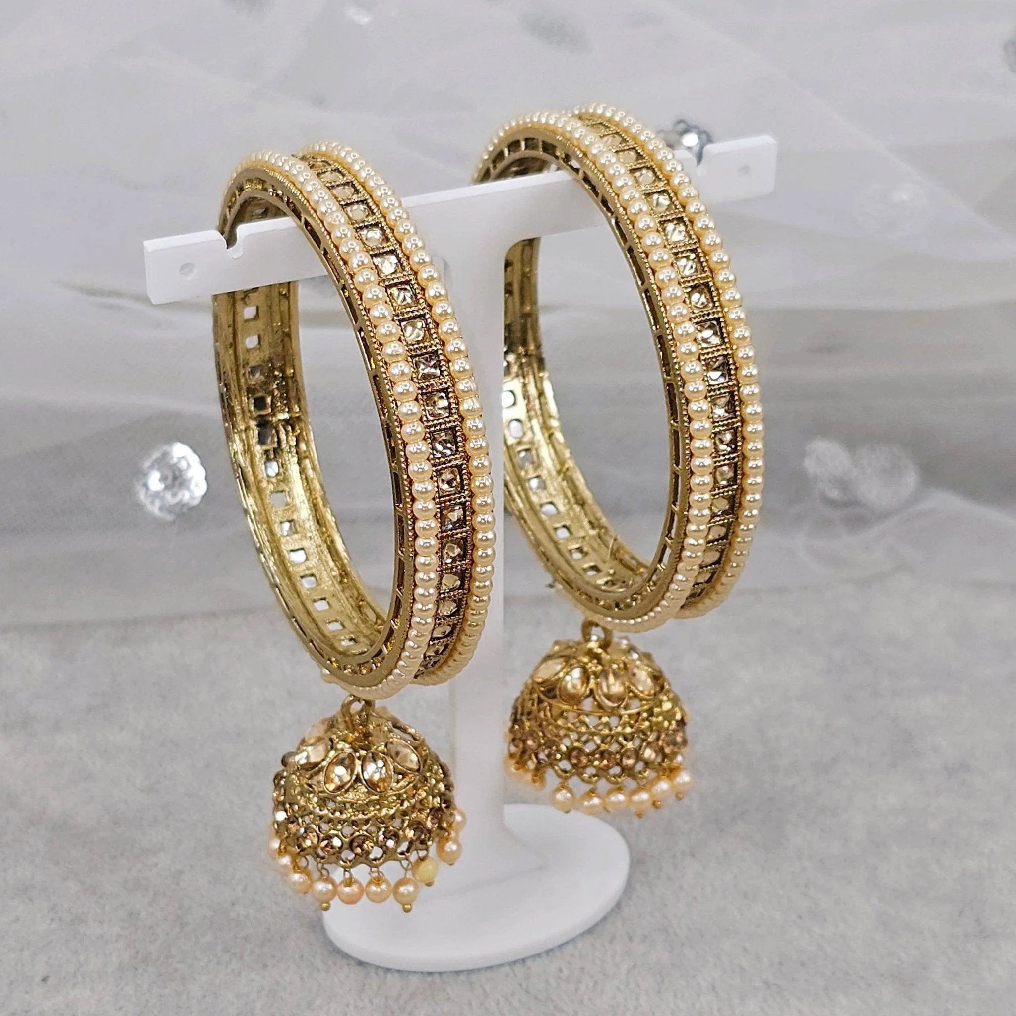 Neha Jhumka bangle set