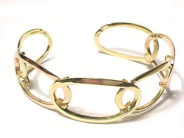 'Oval Link Bangle'