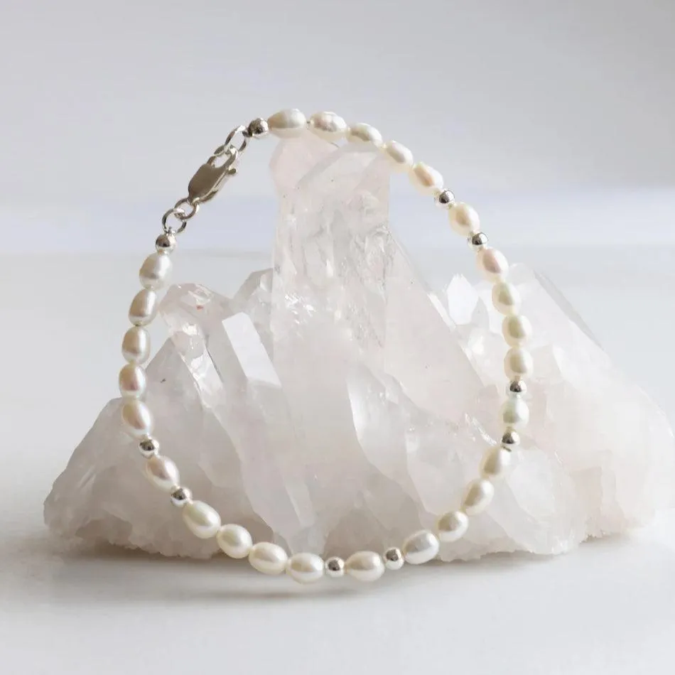 Pearl Dainty Bracelet