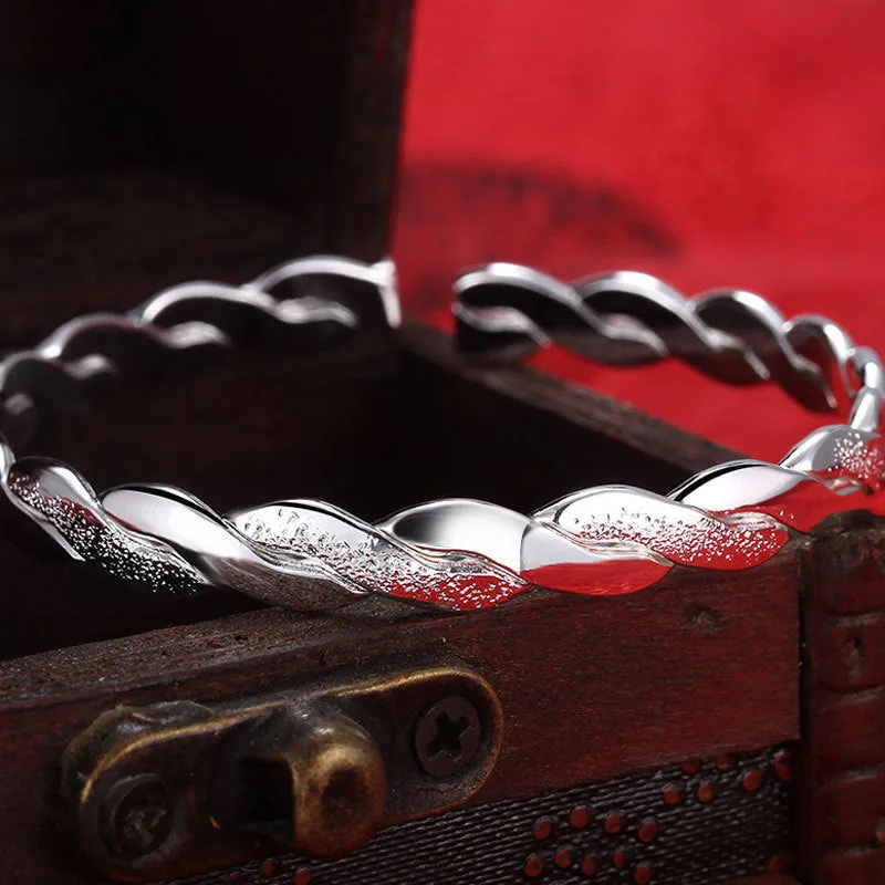 Silver Plated Interlaced Bracelet