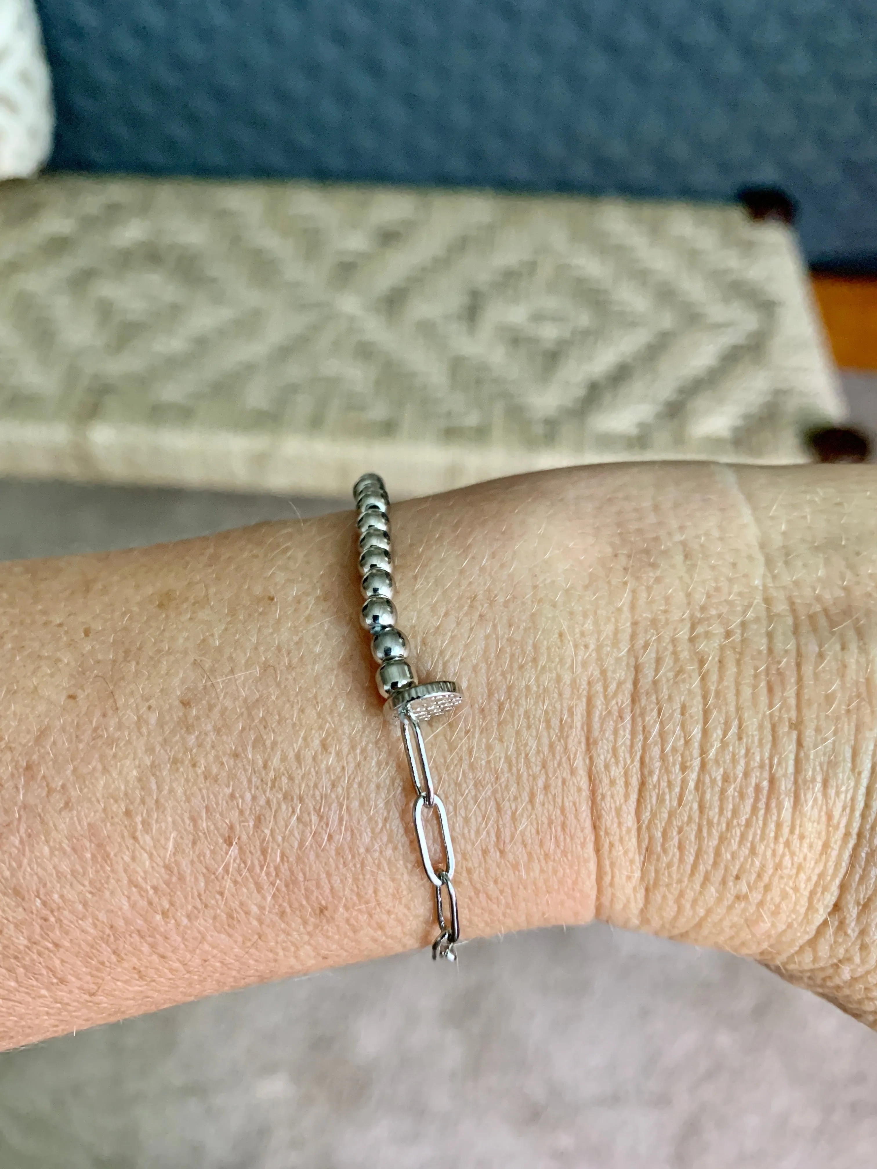 Small Metal Link & Bead Bracelet-Silver