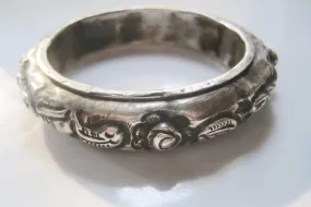 Vintage Miao Chinese Minority Silver Bracelet with Fish Motif