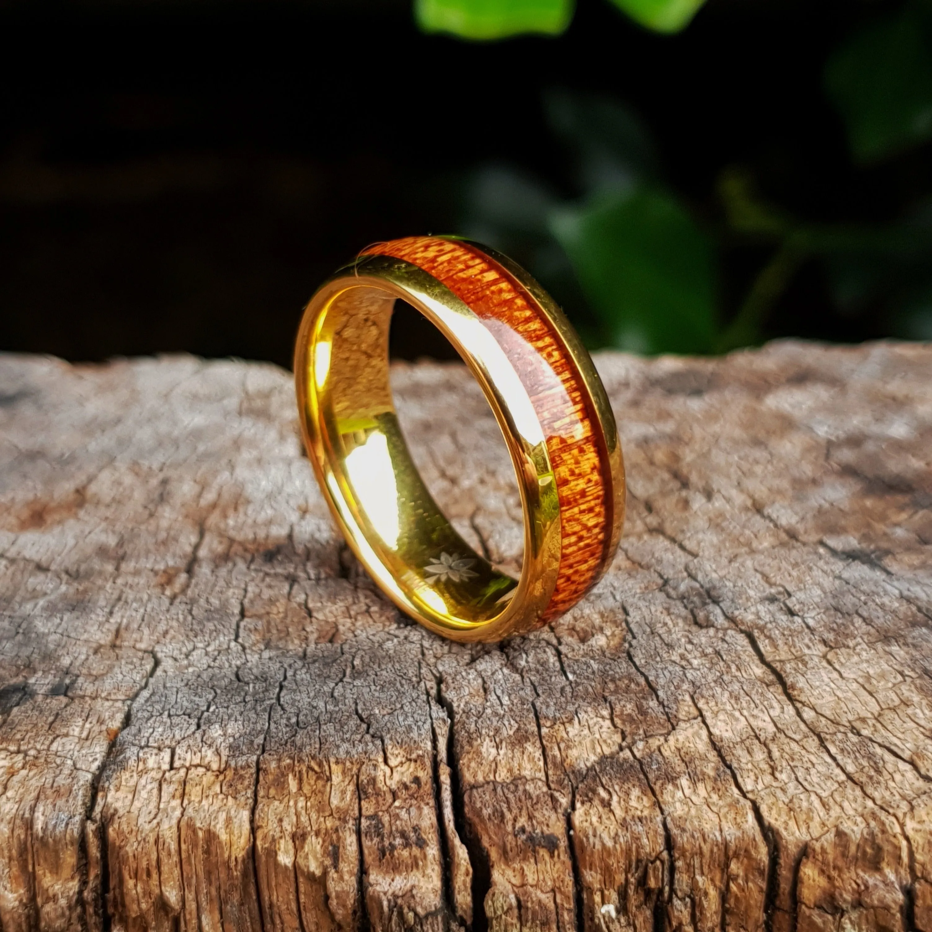 Yellow Gold & Wood Inlay Tungsten Wedding Ring (8mm)